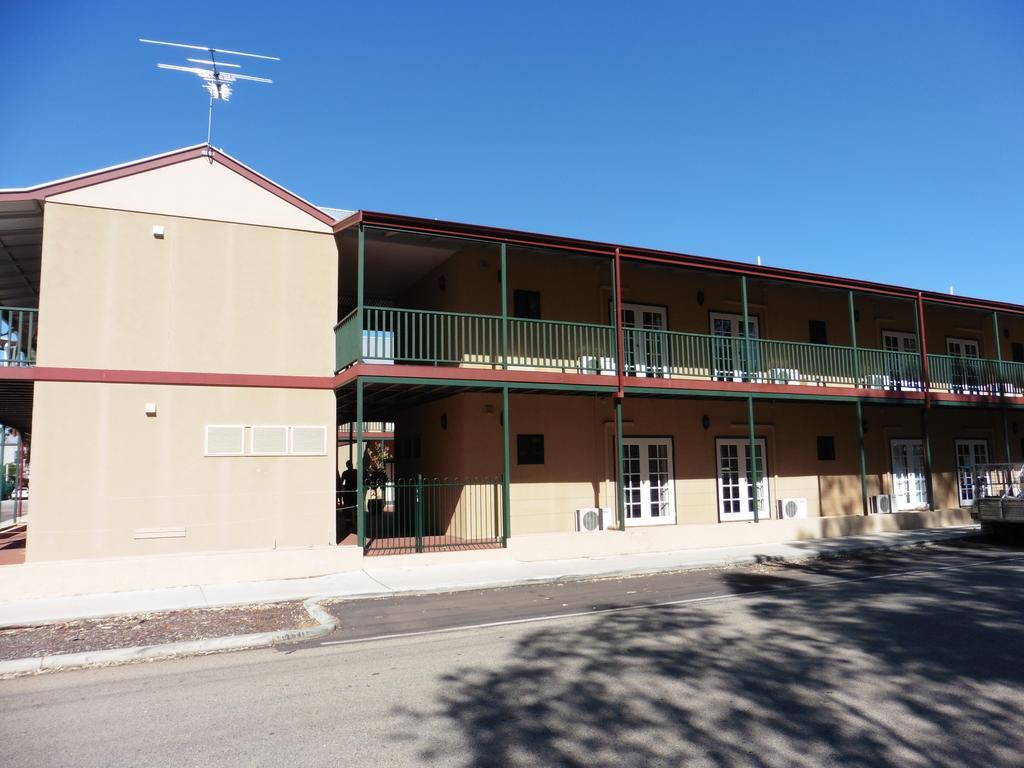Avon Accommodation - York Exterior photo