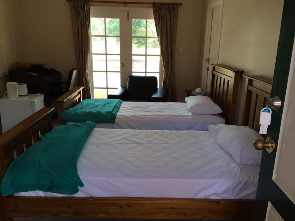 Avon Accommodation - York Room photo