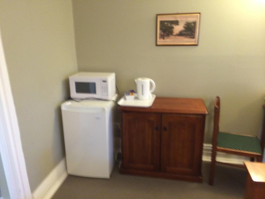 Avon Accommodation - York Room photo
